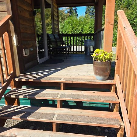 The Bogi Bear Inn Forks Εξωτερικό φωτογραφία